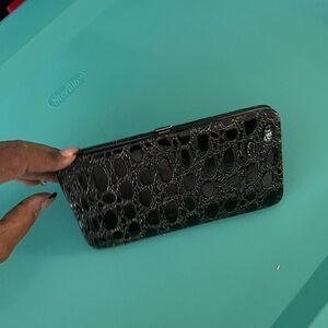 Sleek Black Croc-Embossed Women's Clutch